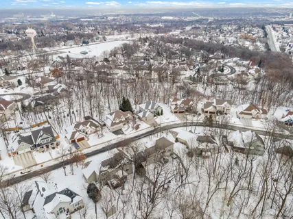 $749,900 | 13936 Woodridge Path, Savage, MN 55378