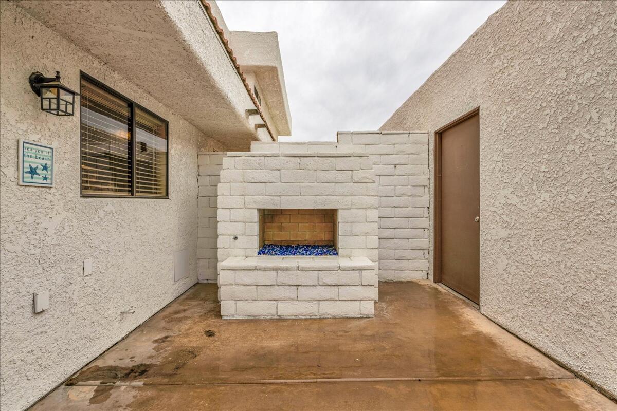 34071 Denise Way Rancho Mirage, CA 92270 - Photo 2 of 35