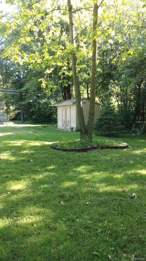 1815 Alsdorf Avenue Rochester, MI 48309 - Photo 13 of 99 Gallery Image 13