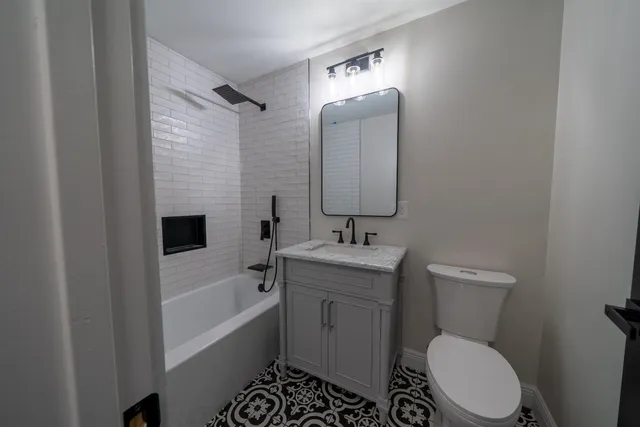 $535,000 | 38 A Courtland Street, Nashua, NH 03064