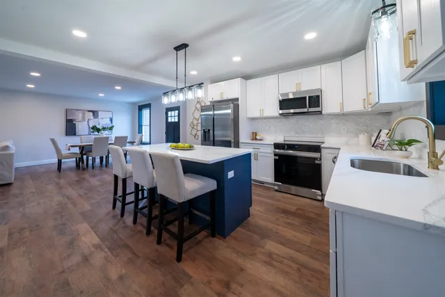 $535,000 | 38 A Courtland Street, Nashua, NH 03064