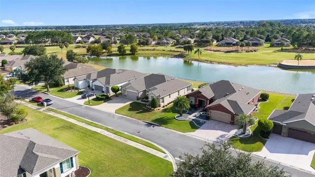 $583,900 | 9479 Southwest 71st Loop, Ocala, FL 34481