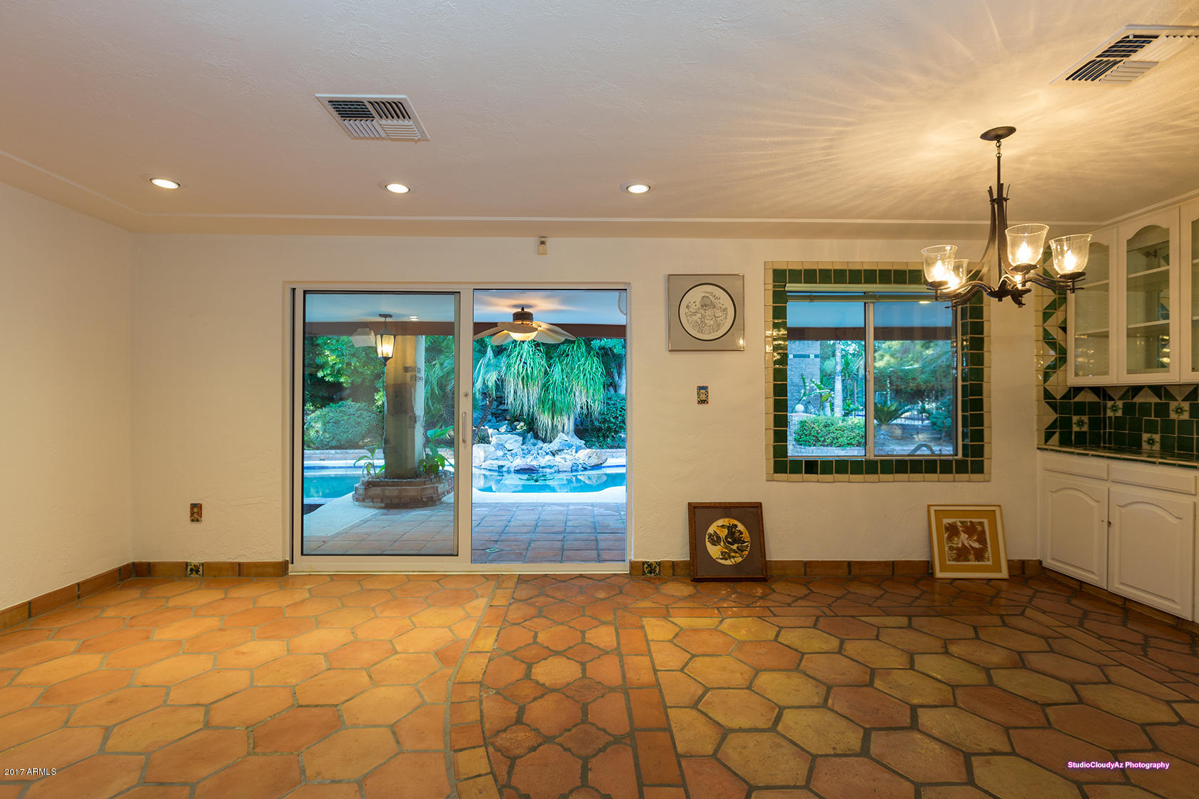 3844 East Vineyard Road Phoenix, AZ 85042 - Photo 15 of 42 vineyardLiving