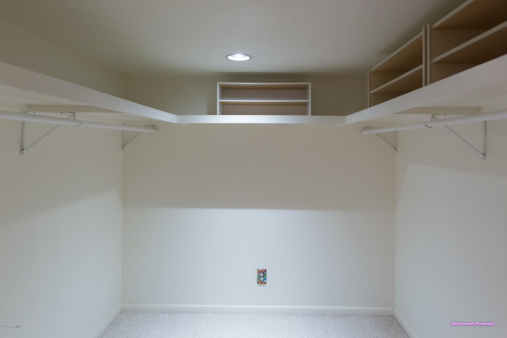 3844 East Vineyard Road Phoenix, AZ 85042 - Photo 33 of 42 vineyardCasitaCloset