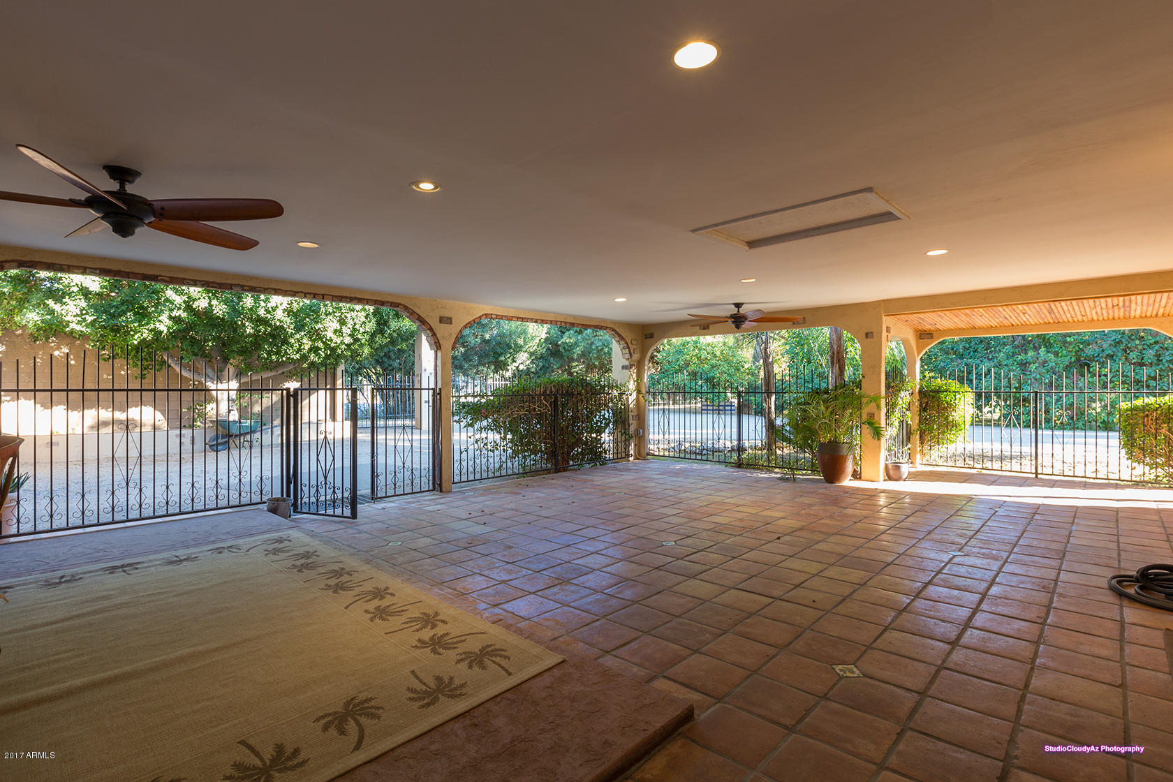 3844 East Vineyard Road Phoenix, AZ 85042 - Photo 8 of 42 vineyardPatio