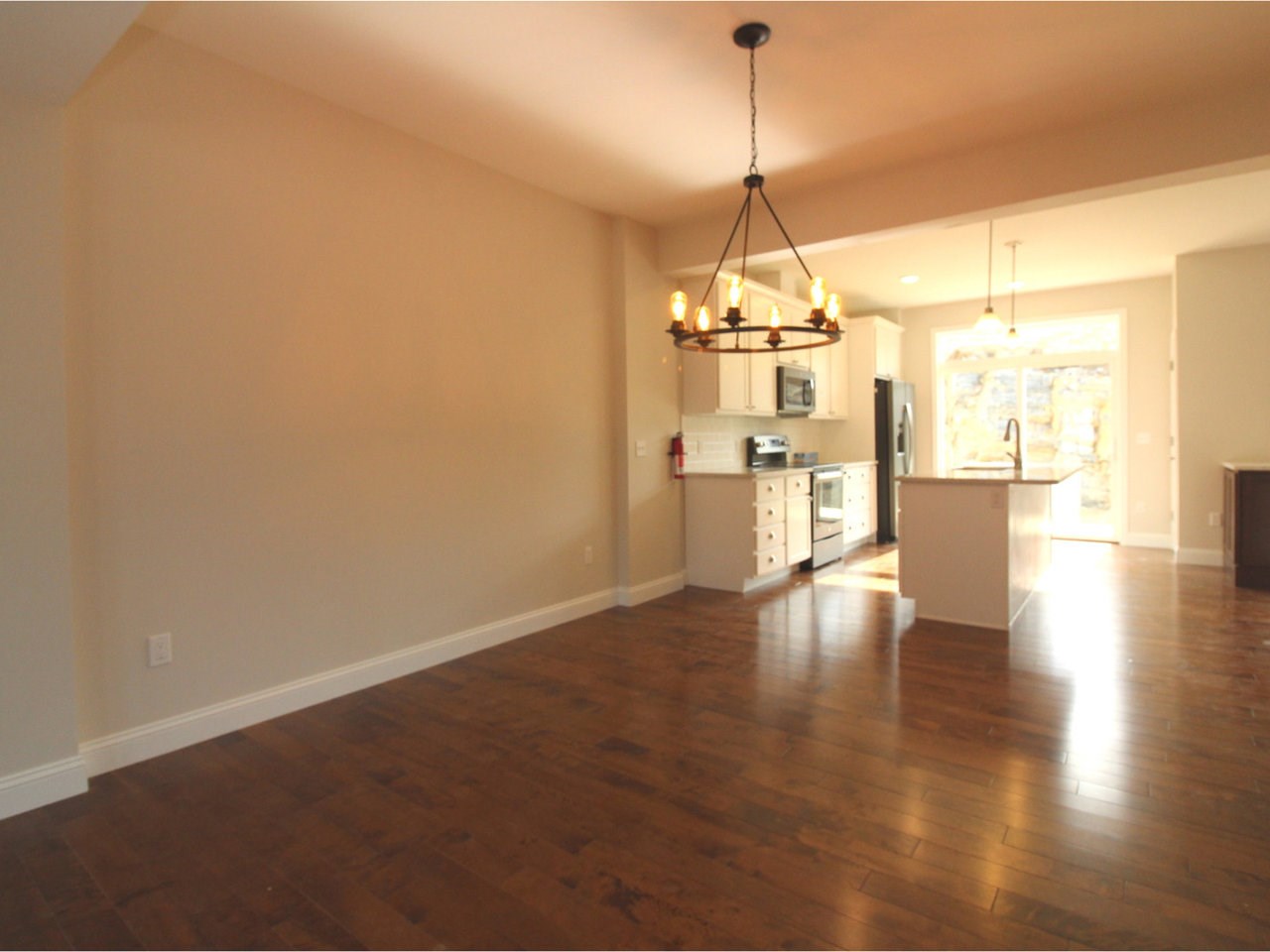 272 Obrien Farm Road South Burlington, VT 05403 - Photo 5 of 29 Gallery Image 5