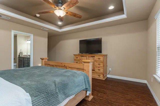 $269,000 | 137 Silverbell Circle, Lake Jackson, TX 77566