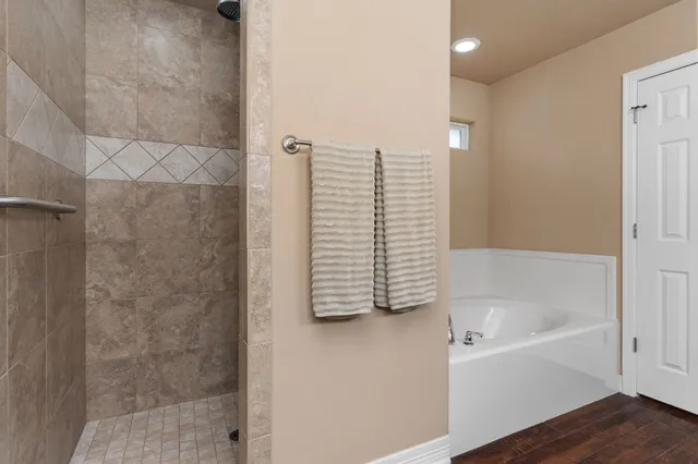 $269,000 | 137 Silverbell Circle, Lake Jackson, TX 77566