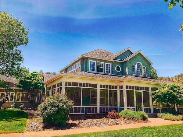 $2,125,000 | 6011 Breitenstein Lane, Klamath Falls, OR 97601