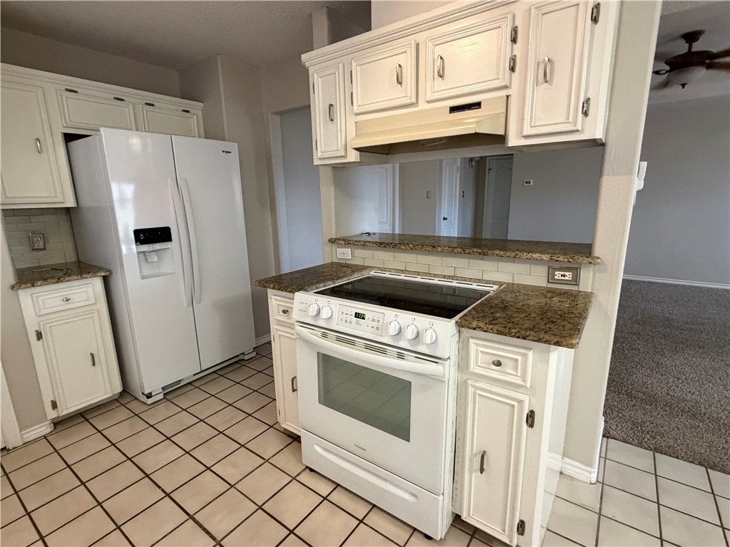 5318 Spring Brook Drive Corpus Christi, TX 78413 - Photo 3 of 8 Gallery Image 3