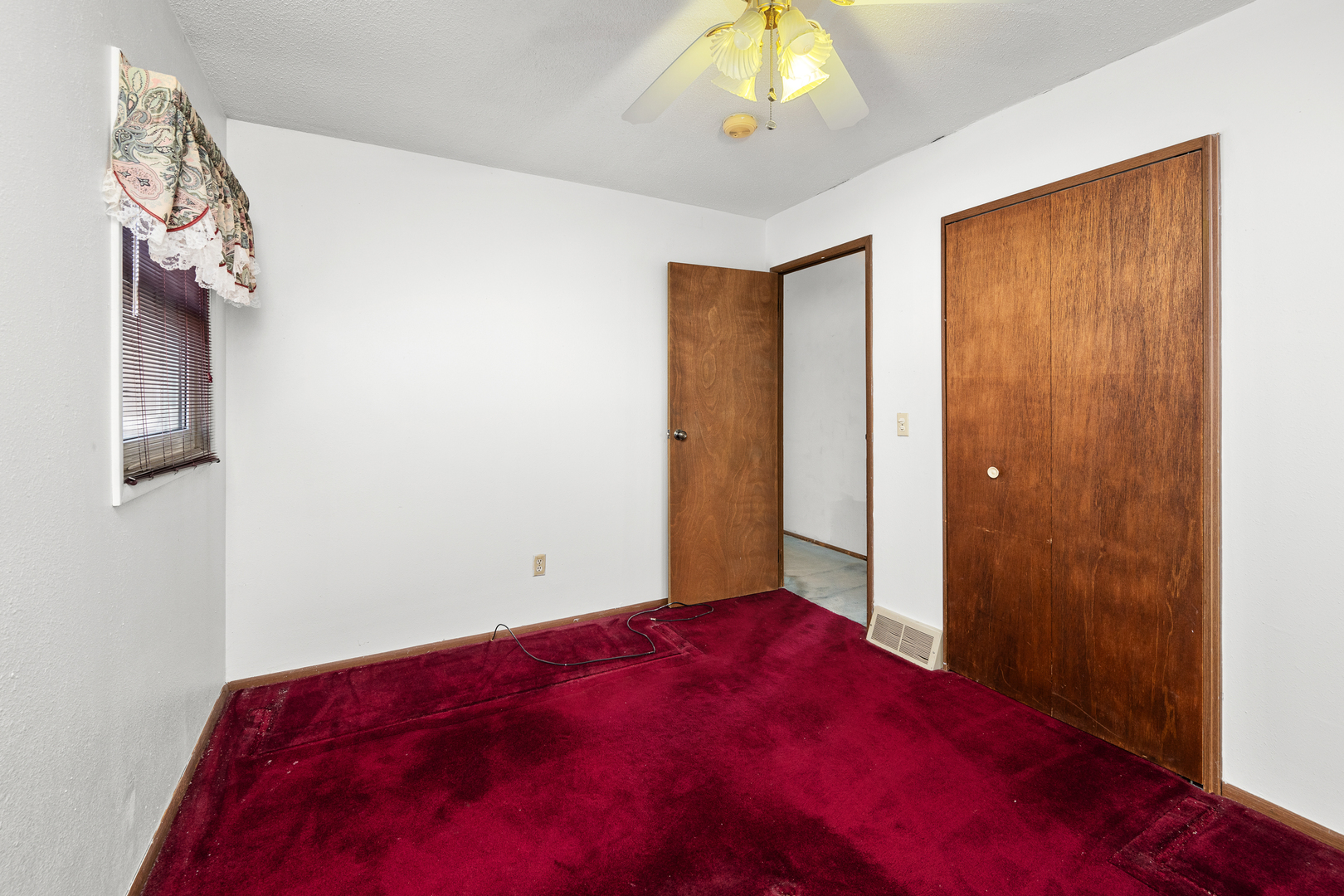 607 6th Street Rock Island, IL 61201 - Photo 12 of 28