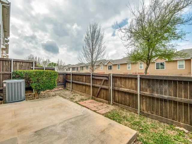 $2,300 | 8735 Manhattan Avenue, Plano, TX 75024