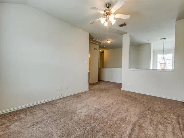 $2,300 | 8735 Manhattan Avenue, Plano, TX 75024