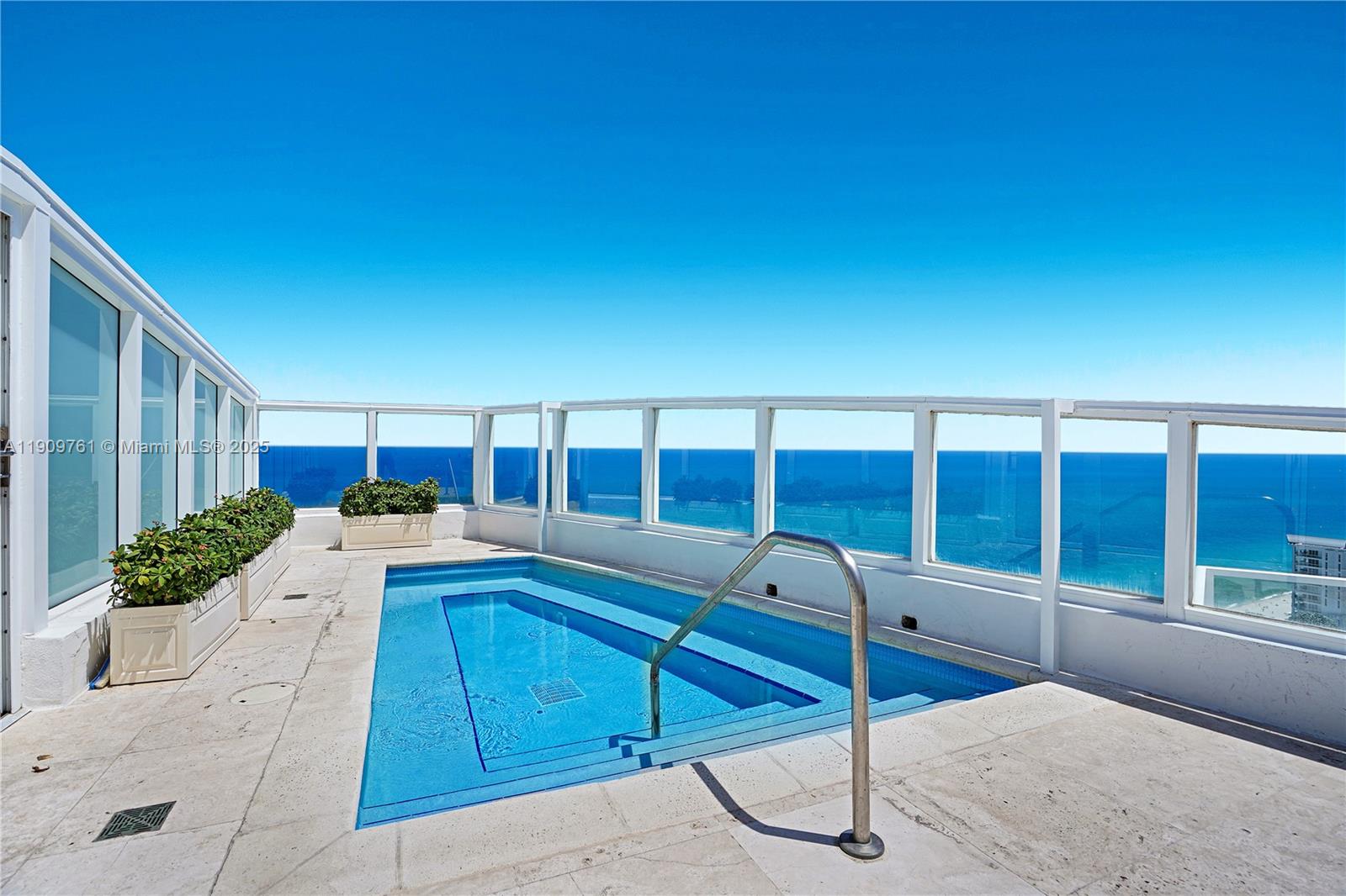 37th floor private pool