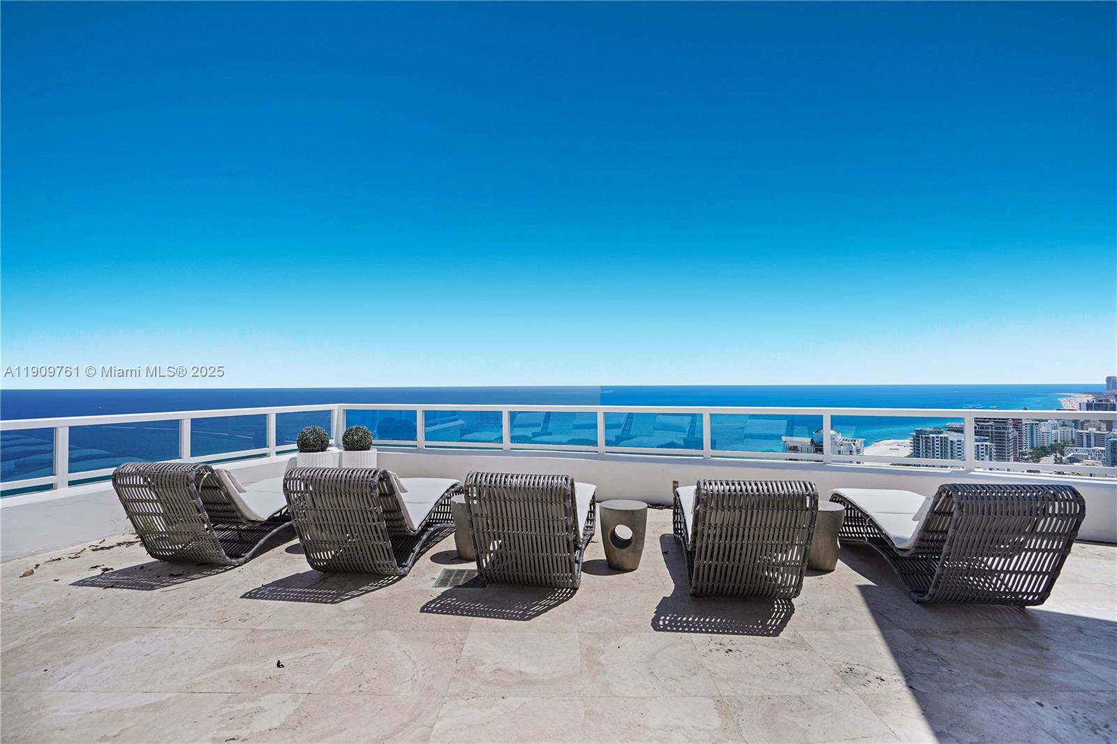 4401 Collins Avenue, Unit PHSOUTH Miami Beach, FL 33140 - Photo 39 of 92