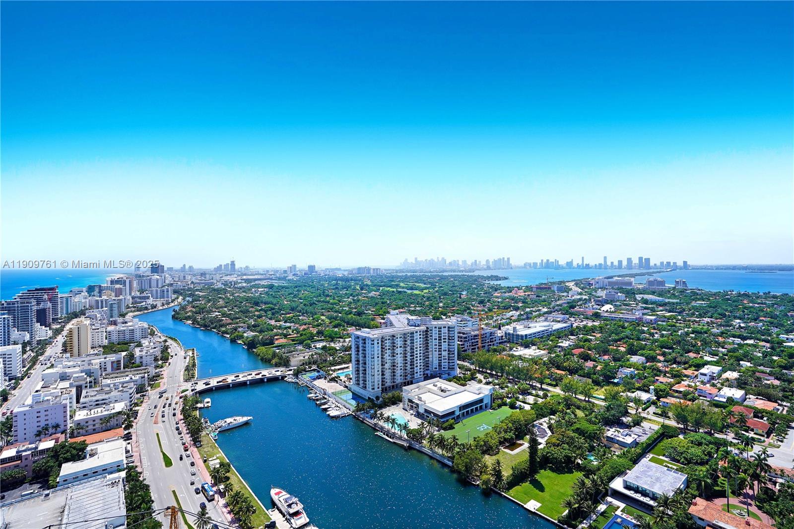 4401 Collins Avenue, Unit PHSOUTH Miami Beach, FL 33140 - Photo 5 of 92