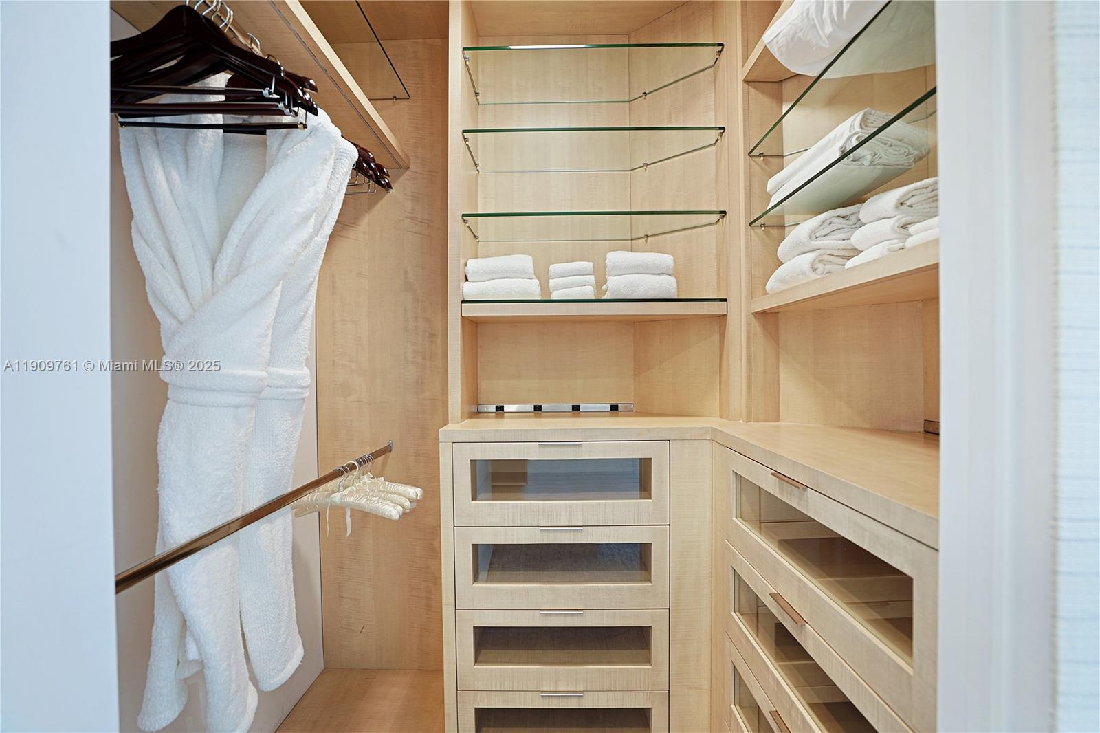 4401 Collins Avenue, Unit PHSOUTH Miami Beach, FL 33140 - Photo 54 of 92