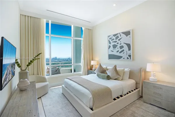 $100,000 | 4401 Collins Avenue, Unit PHSOUTH, Miami Beach, FL 33140