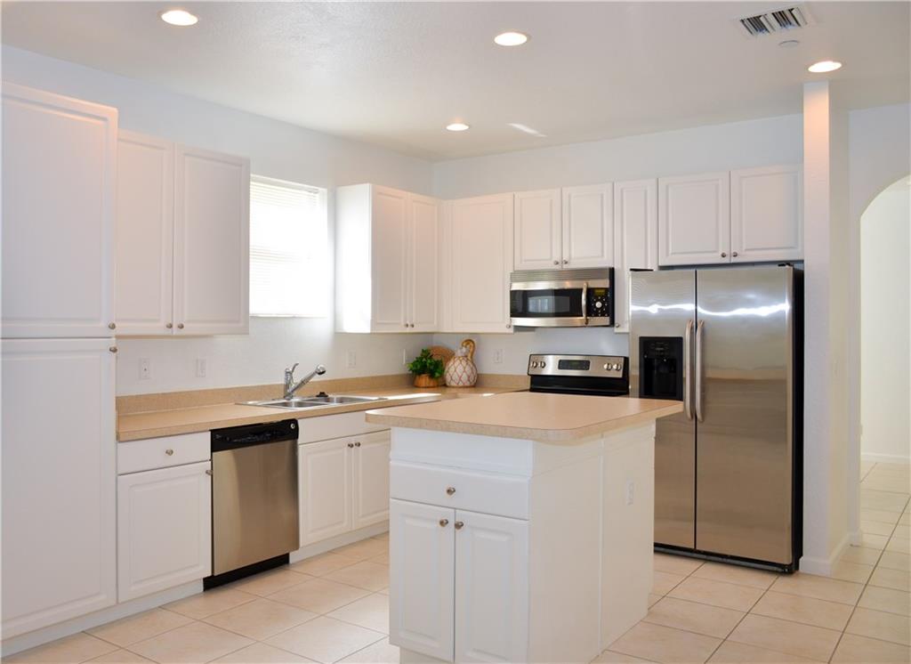 9485 Southwest Purple Martin Way Stuart, FL 34997 - Photo 6 of 21 Gallery Image 6