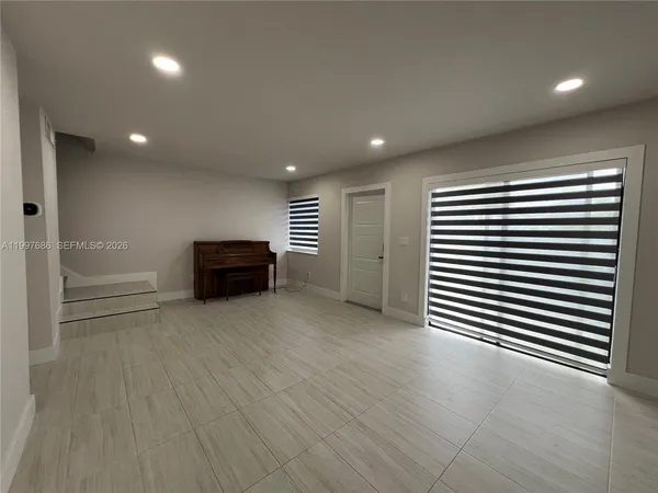 $395,700 | 3826 Southwest 107th Avenue, Unit 22, Miami, FL 33165