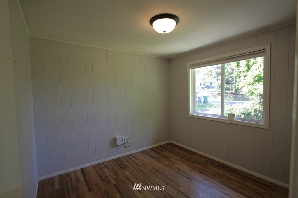 2208 242nd Street Southwest Bothell, WA 98021 - Photo 15 of 23