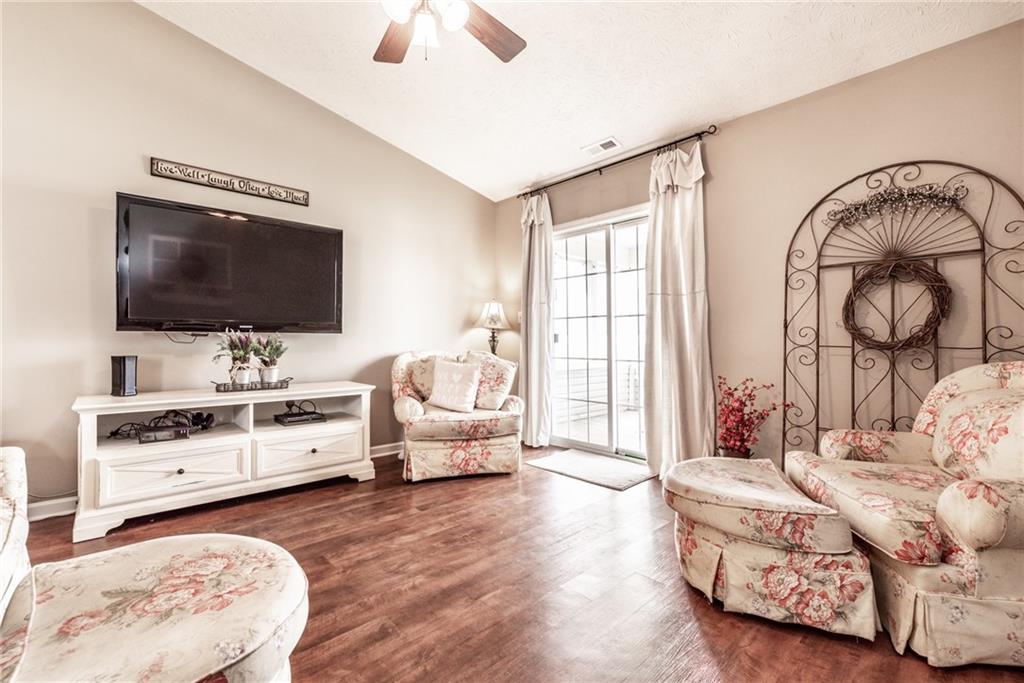 2152 Rattlebox Drive Plainfield, IN 46168 - Photo 9 of 23 Gallery Image 9