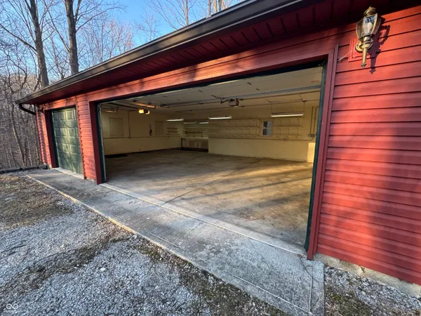 $365,000 | 8461 Bonito Drive, Nineveh, IN 46164