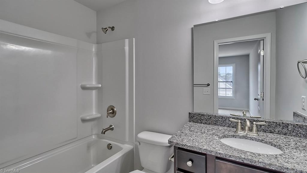 2065 Spring Wind Road, Unit 181 Pfafftown, NC 27040 - Photo 2 of 19 Gallery Image 2