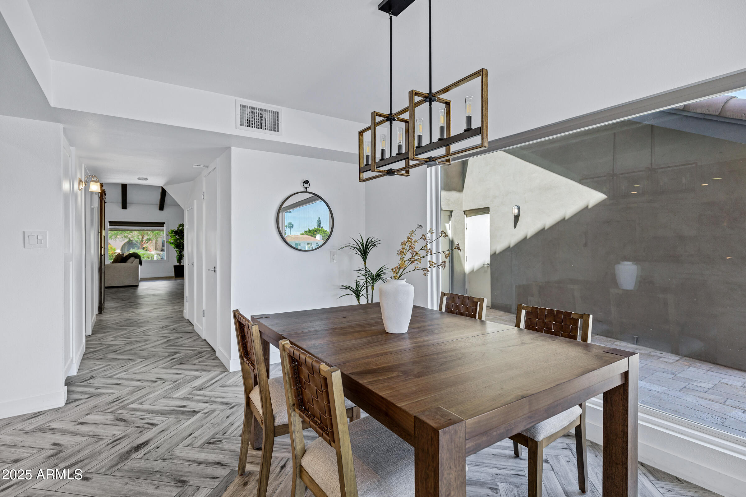 1323 East Whalers Way Tempe, AZ 85283 - Photo 21 of 91 1323 E Whalers Way-16