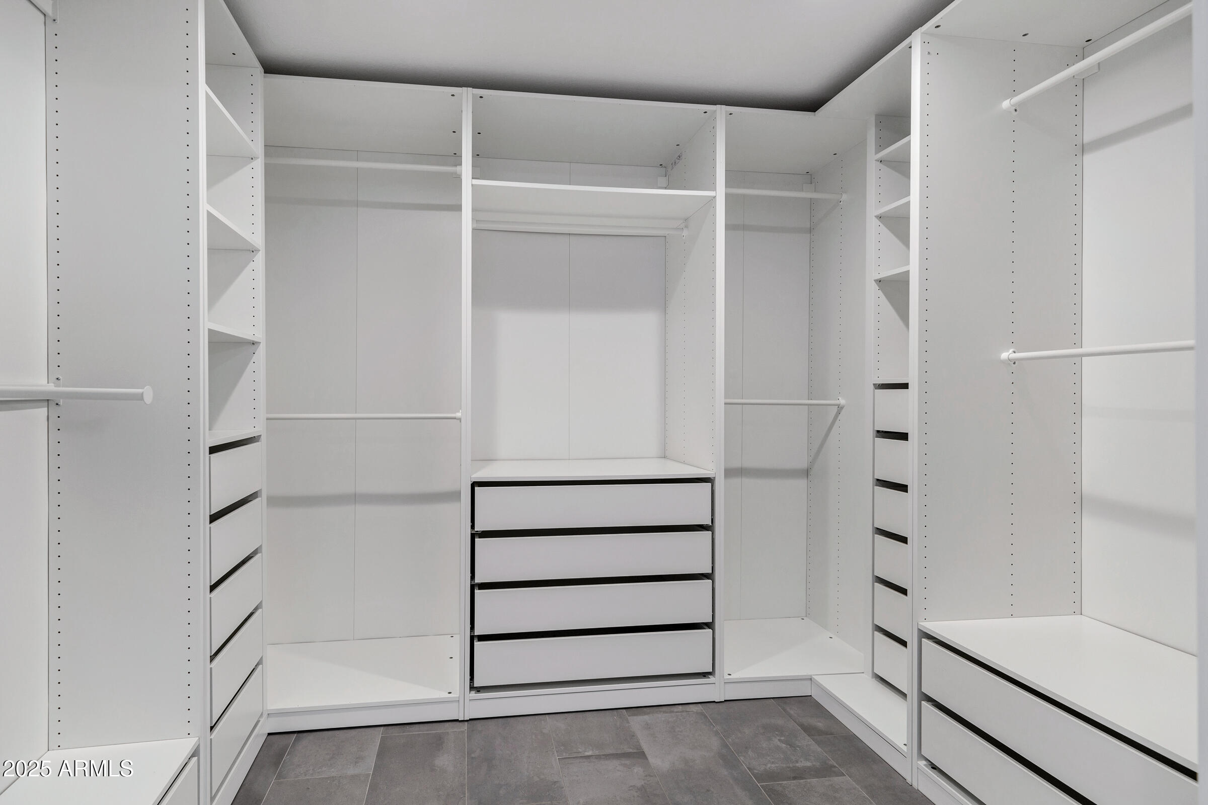 1323 East Whalers Way Tempe, AZ 85283 - Photo 46 of 91 1323 E Whalers Way-39