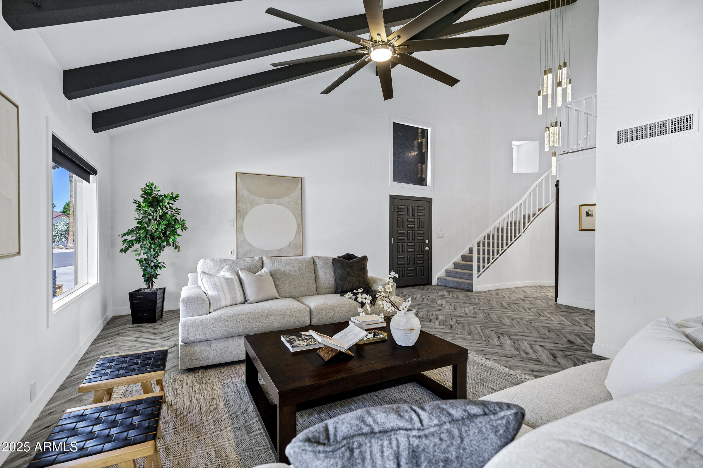 1323 East Whalers Way Tempe, AZ 85283 - Photo 10 of 91 1323 E Whalers Way-5