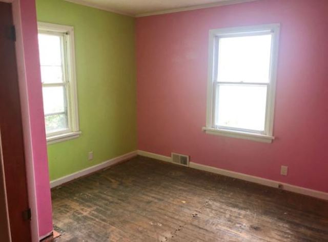 20401 Bluff Road Frederick, IL 62639 - Photo 5 of 9 an empty room with a window