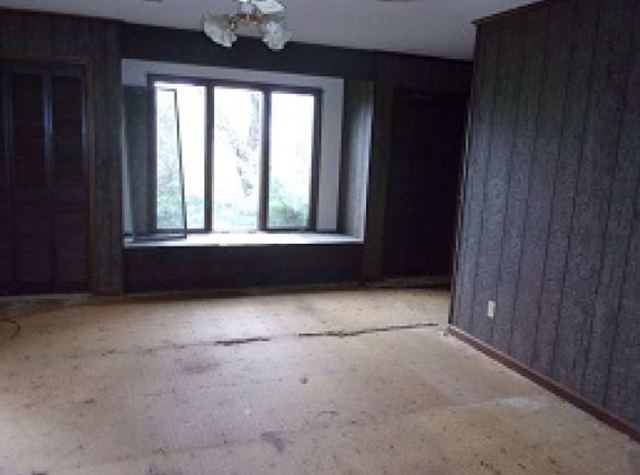 20401 Bluff Road Frederick, IL 62639 - Photo 8 of 9 a view of an empty room with a window
