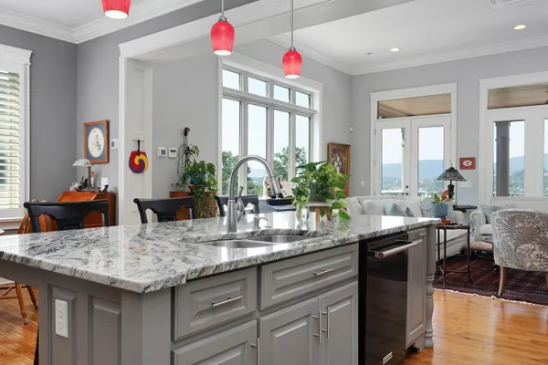 $2,495,000 | 405 Forest Avenue, Chattanooga, TN 37405