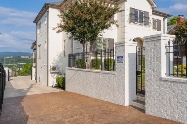 $2,495,000 | 405 Forest Avenue, Chattanooga, TN 37405