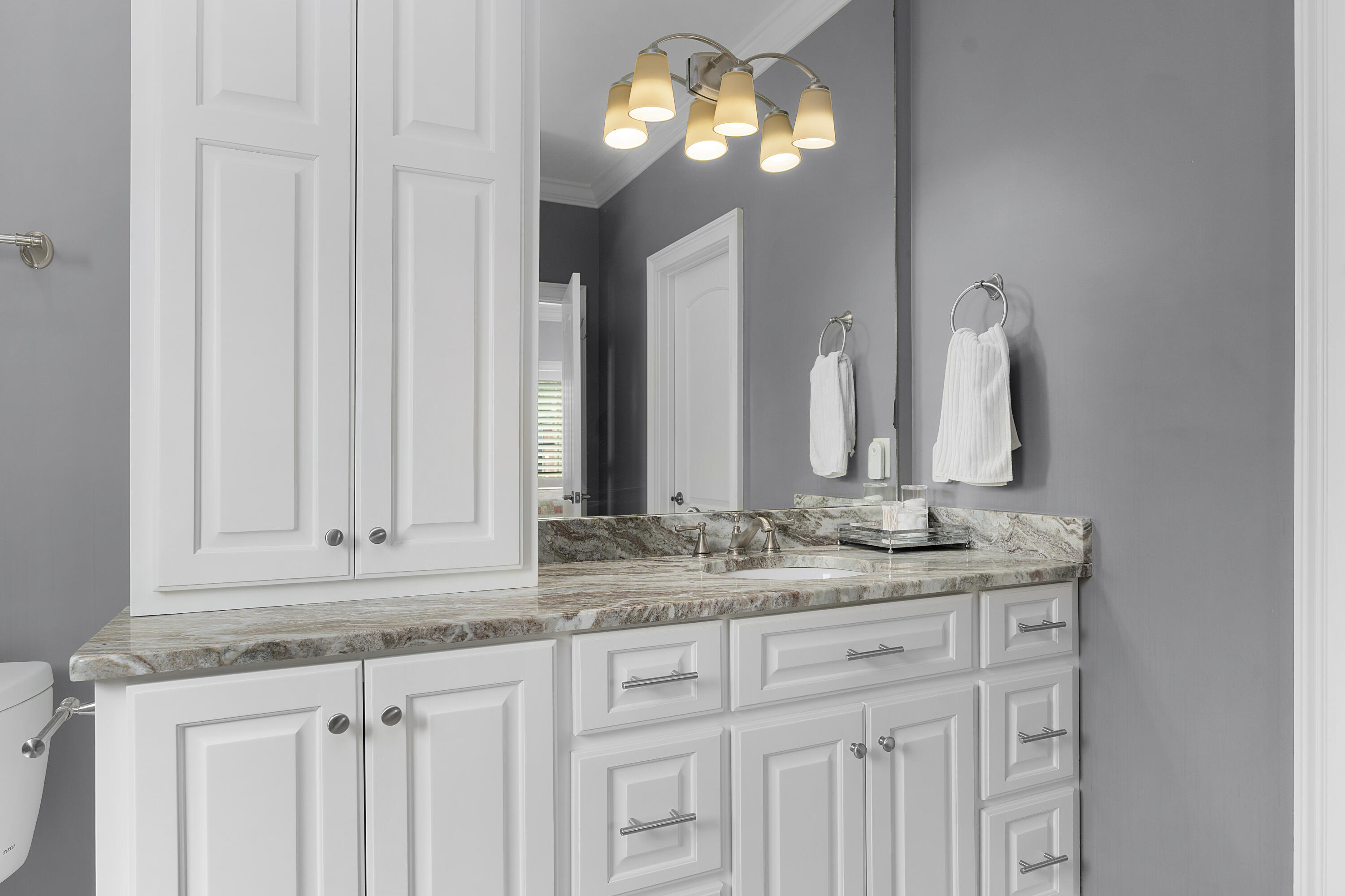 405 Forest Avenue Chattanooga, TN 37405 - Photo 53 of 68 55 - 405 Forest Ave - Upstairs