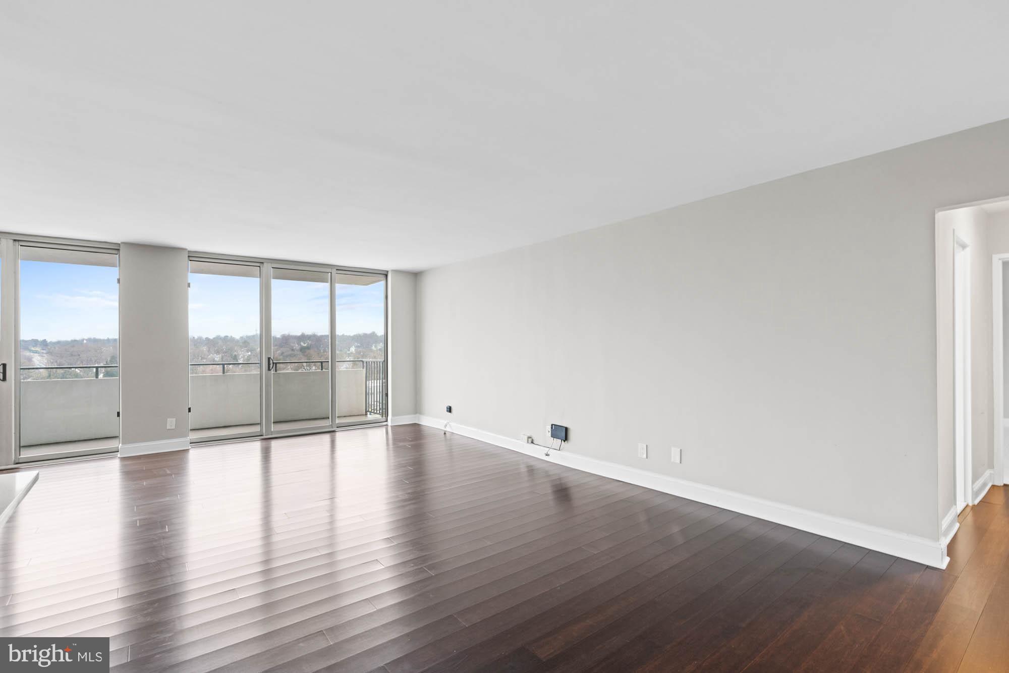 5101 River Road, Unit 1217 Bethesda, MD 20816 - Photo 29 of 61 Large living room