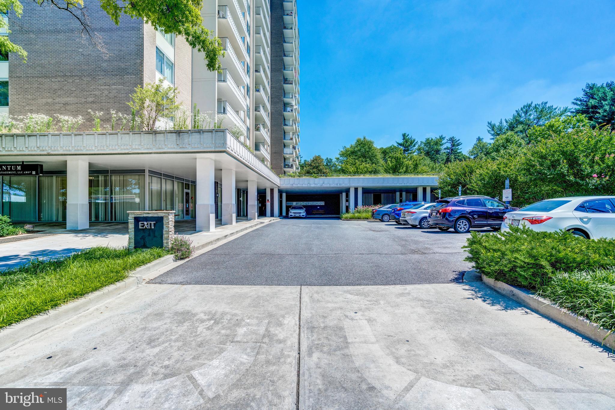 5101 River Road, Unit 1217 Bethesda, MD 20816 - Photo 4 of 61 Convenient covered entry