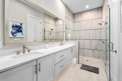 $799,000 | 4323 Spicewood Springs Road, Unit 2, Austin, TX 78759