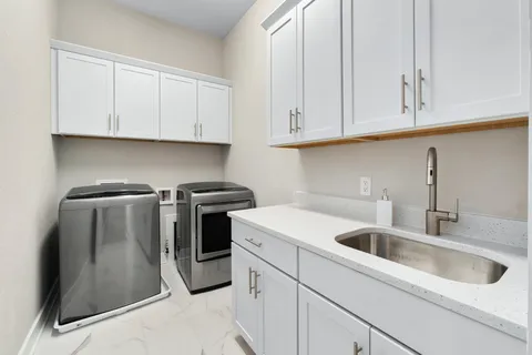 $799,000 | 4323 Spicewood Springs Road, Unit 2, Austin, TX 78759