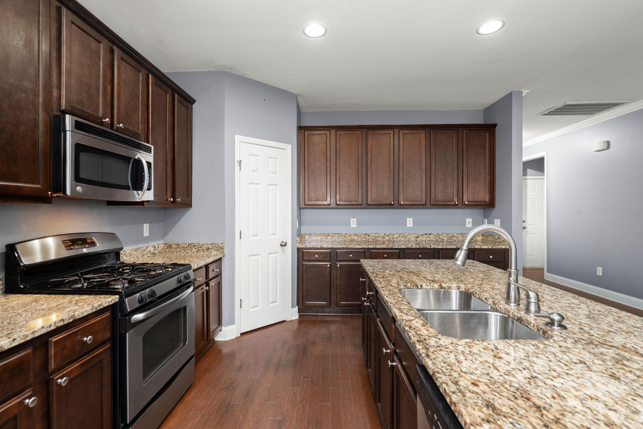532 Crossland Drive Moncks Corner, SC 29461 - Photo 15 of 26 15