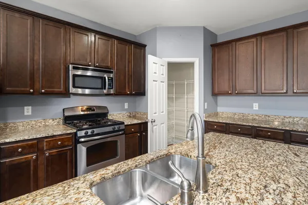 $349,900 | 532 Crossland Drive, Moncks Corner, SC 29461