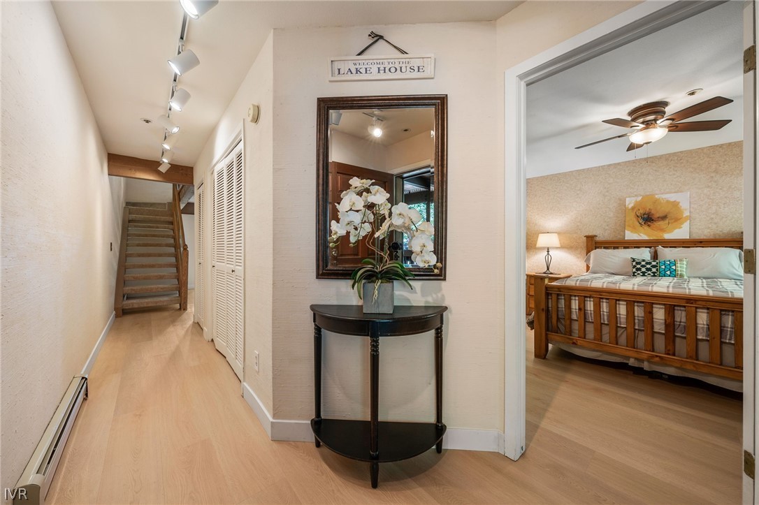 335 Ski Way, Unit 329 Incline Village, NV 89451 - Photo 12 of 39 Entry