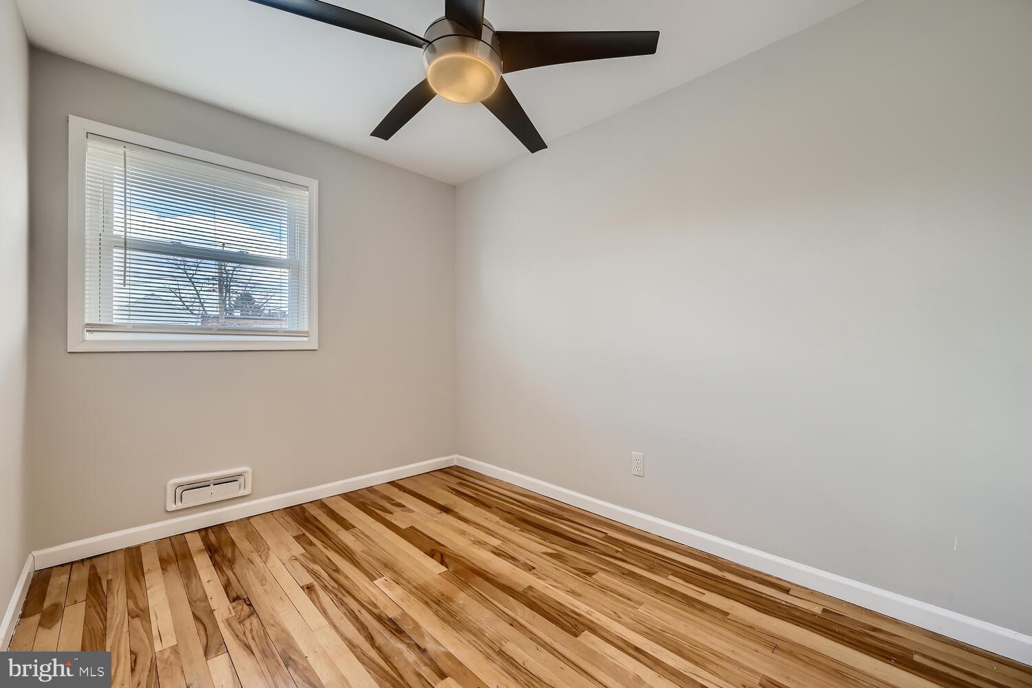 7856 Kavanagh Road Baltimore, MD 21222 - Photo 17 of 29