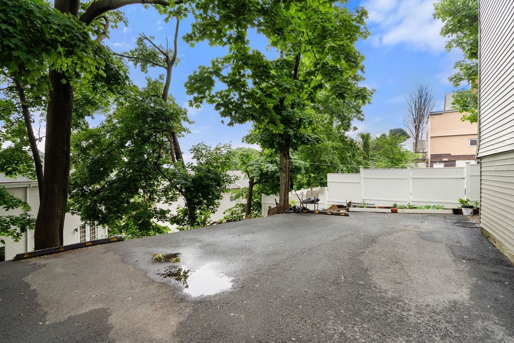 4 Warren Avenue Chelsea, MA 02150 - Photo 6 of 19