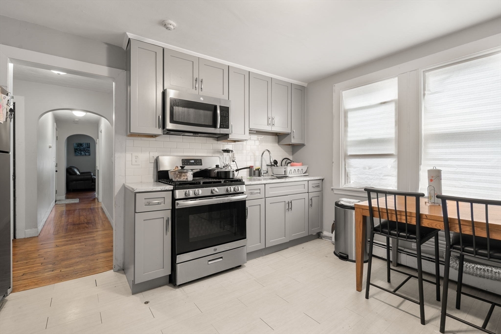 4 Warren Avenue Chelsea, MA 02150 - Photo 8 of 19