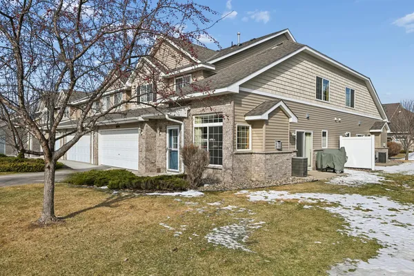 $284,900 | 16424 Elm Creek Lane, Unit 4029, Lakeville, MN 55044
