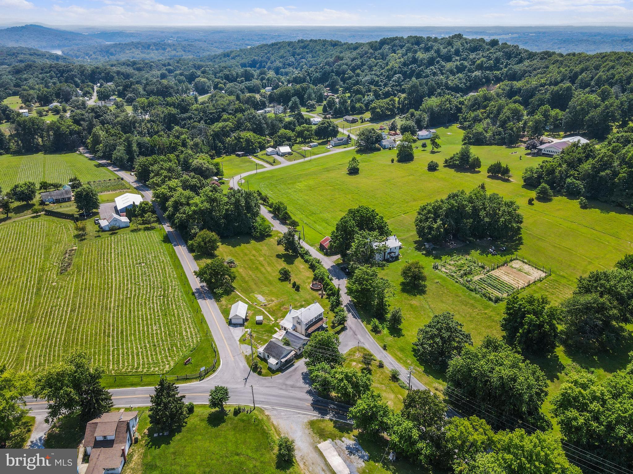 2402 Harpers Ferry Road Sharpsburg, MD 21782 - Photo 24 of 60 1.52 acres