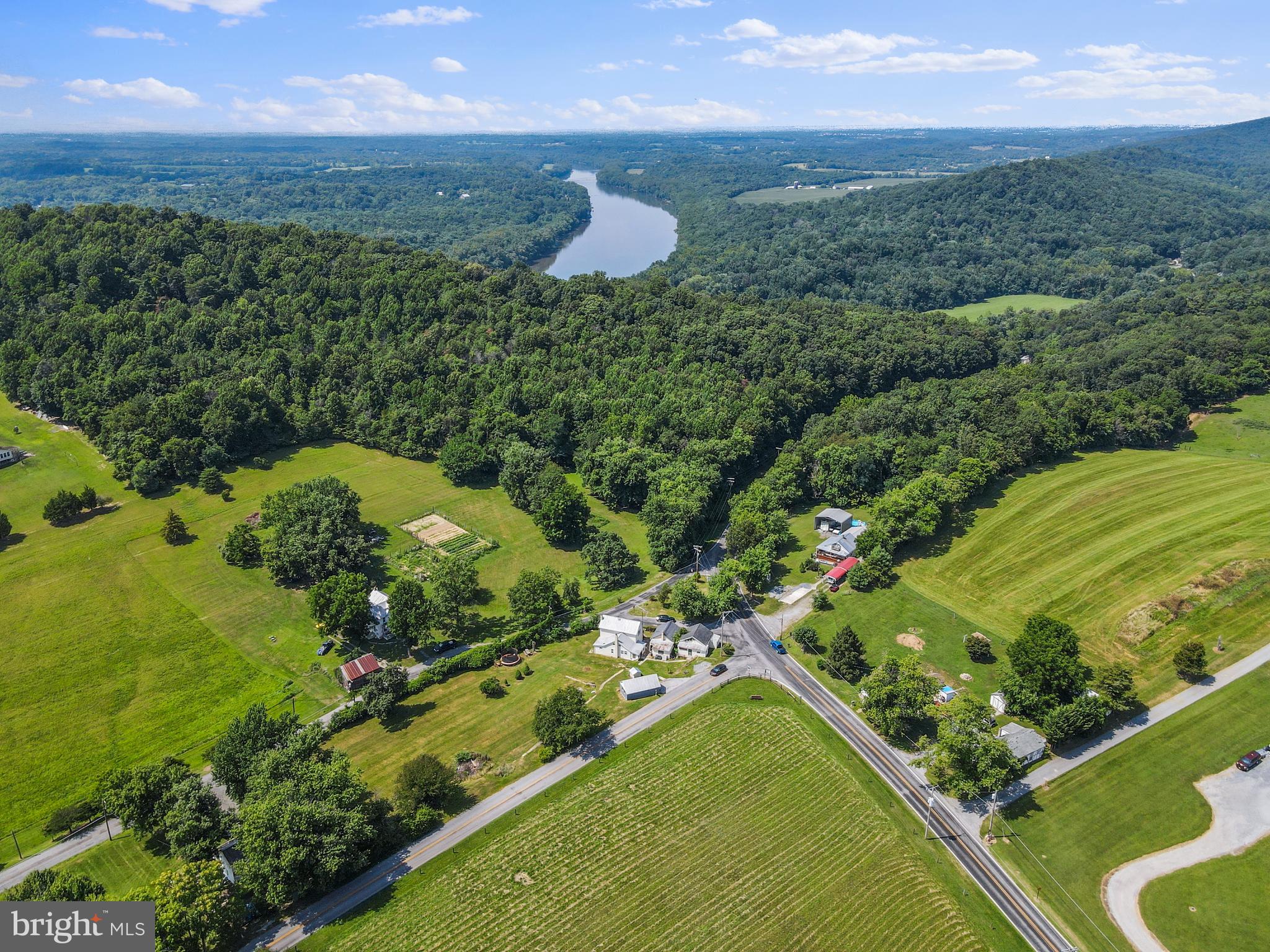 2402 Harpers Ferry Road Sharpsburg, MD 21782 - Photo 28 of 60 Gallery Image 28