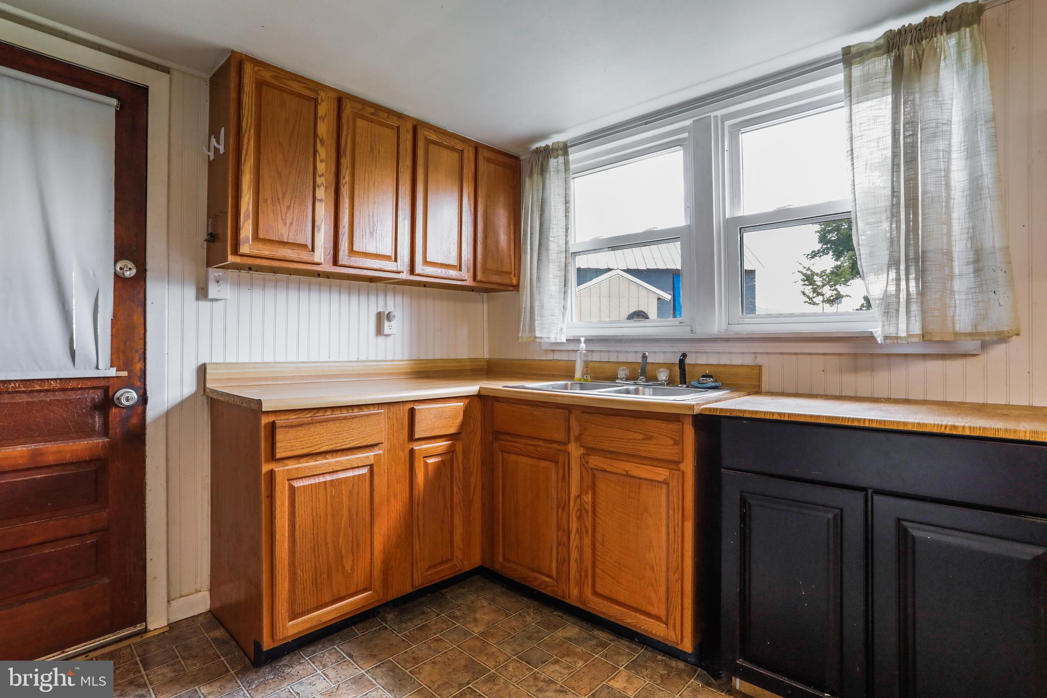 2402 Harpers Ferry Road Sharpsburg, MD 21782 - Photo 41 of 60 Kitchen